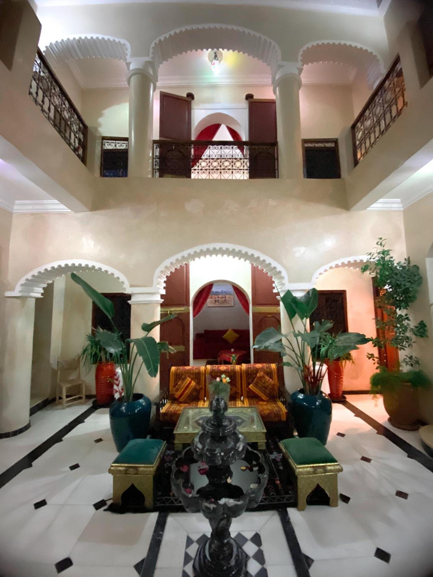 Riad La Bigarade Marrakesh Bagian luar foto