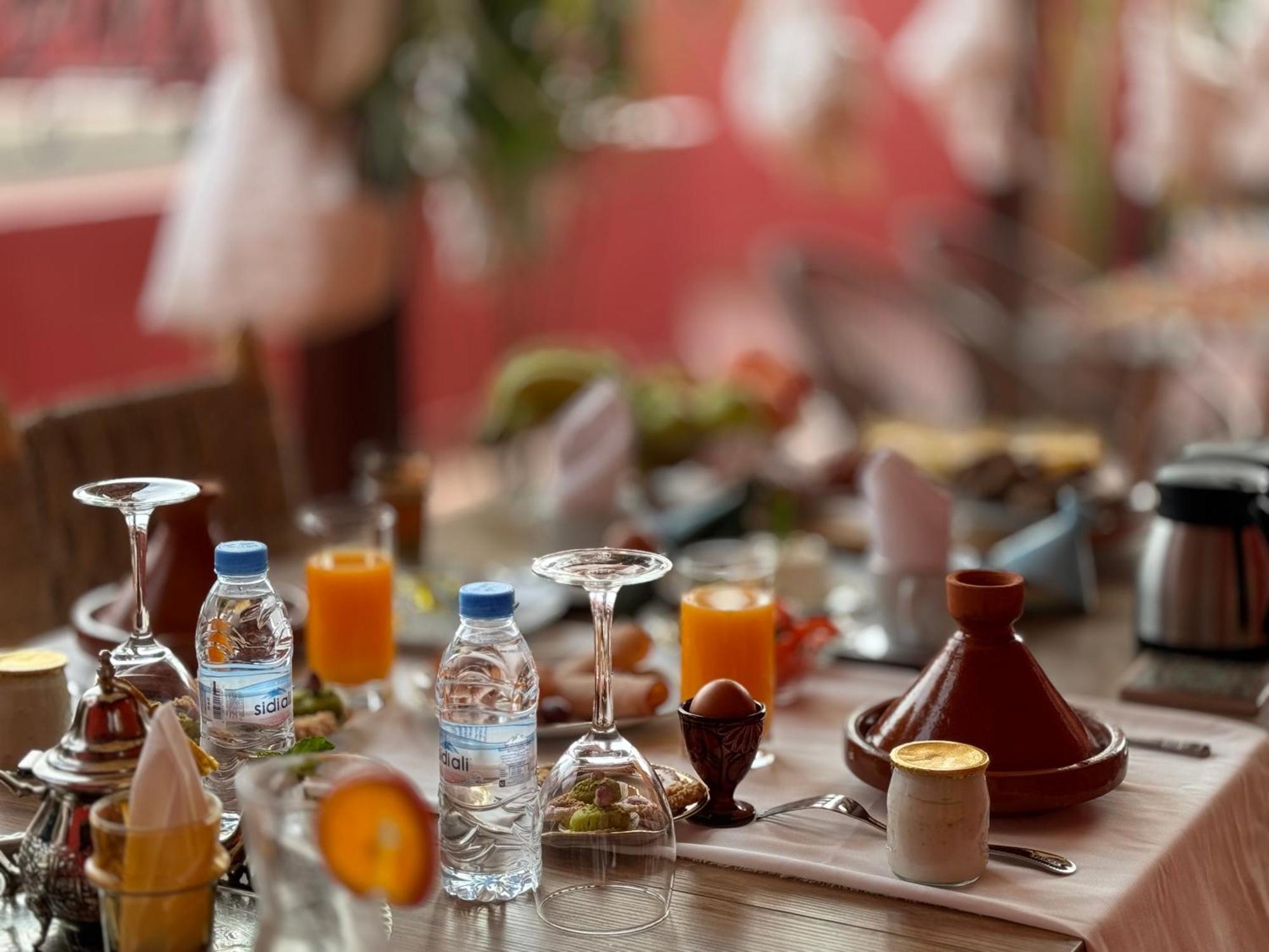 Riad La Bigarade Marrakesh Bagian luar foto